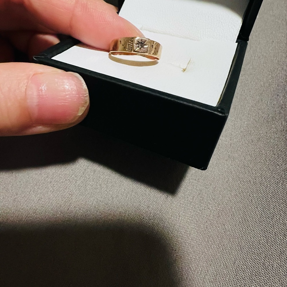 Vintage 10K Gold Star-Set Ring – Tiny Size, /Midi Ring